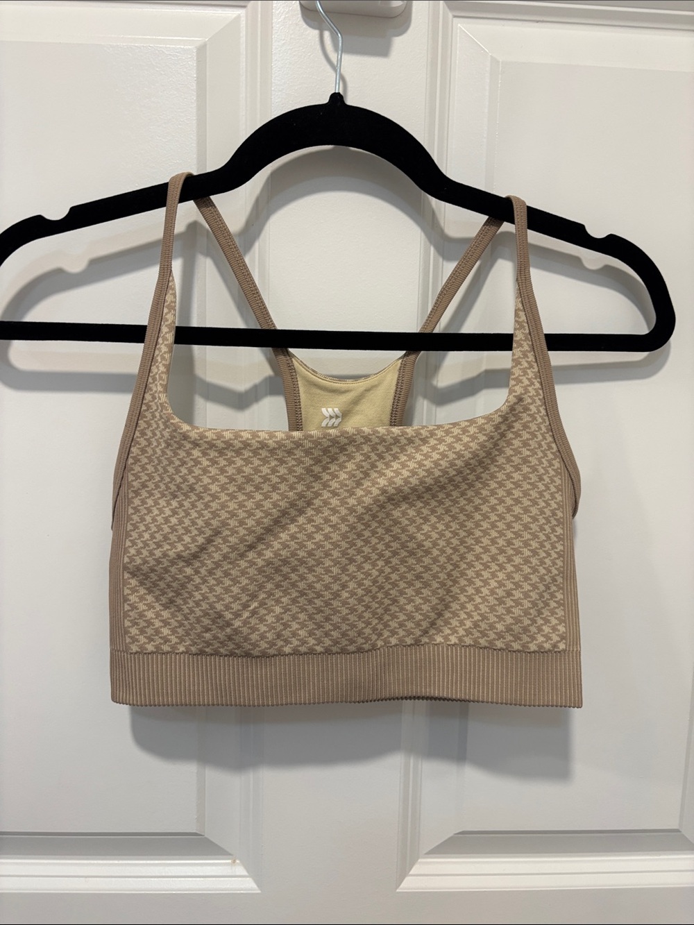 Houndstooth Seamless Sports Bra Medium Beige Racerback All in Motion
